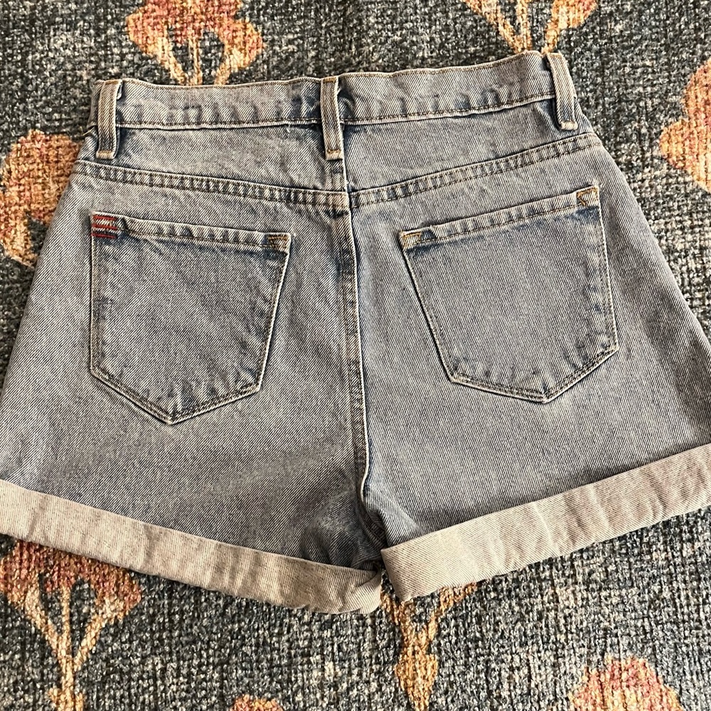 ⭐️BDG High Rise Shorts - Picture 2 of 3